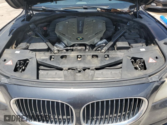 2011 BMW 7 Series 750i with VIN WBAKA8C59BCY36657, listed as a Copart auction lot 61484925 with 174,605 mi miles and Salvage title. Bid and sale history available at DreamBid. Image 11.