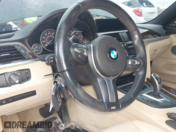 2014 BMW 4 Series 435i xDrive с VIN WBA3R5C57EK187561, выставлен на аукционе IAAI как лот 41722571 с пробегом 79 681 миль миль и . История ставок и продаж доступна на DreamBid. Изображение 11.