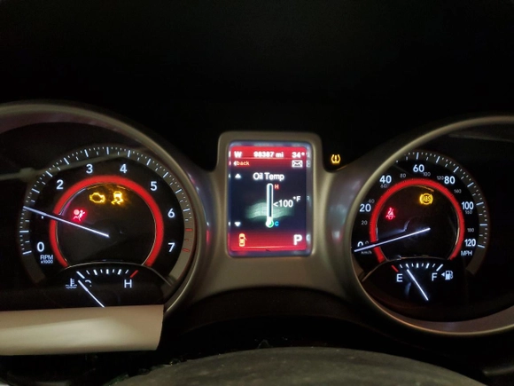 2018 Dodge Journey SE with VIN 3C4PDCAB4JT443325, listed as a Copart auction lot 88728015 with 98,387 mi miles and Non Repairable. Bid and sale history available at carsss.com. Image 9.