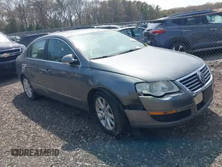 2006 Volkswagen Passat z VIN WVWBU73C06P152159, wystawiony jako IAAI lot #42103318 z przebiegiem Nie podano mil oraz . Historia ofert i sprzedaży dostępna na DreamBid. Obrazek 1.