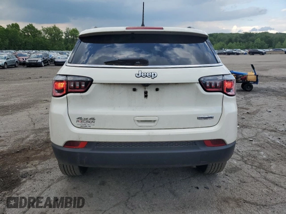 2020 Jeep Compass Latitude с VIN 3C4NJDBB6LT197210, выставлен на аукционе Copart как лот 57885465 с пробегом 55 544 миль миль и Списание • Salvage title. История ставок и продаж доступна на DreamBid. Изображение 6.