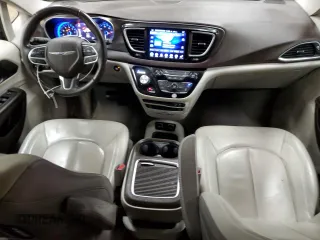 2017 Chrysler Pacifica Touring L Plus with VIN 2C4RC1EG6HR559922, listed as a Copart auction lot 53057505 with 131,322 mi miles and Clean Title. Bid and sale history available at DreamBid. Image 8.