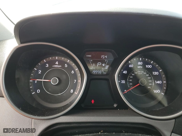 2016 Hyundai Elantra SE with VIN 5NPDH4AE2GH696014, listed as a Copart auction lot 52913885 with 199,987 mi miles and Clean Title. Bid and sale history available at carsss.com. Image 9.