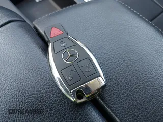 2015 Mercedes-Benz M 350 with VIN 4JGDA5JB0FA610264, listed as a IAAI auction lot 42019813 with 71,153 mi miles and . Bid and sale history available at DreamBid. Image 11.