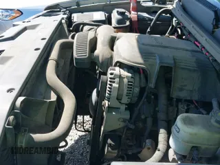 2008 GMC Sierra 1500 Work Truck with VIN 2GTEC19C581319216, listed as a IAAI auction lot 42680821 with 287,998 mi miles and . Bid and sale history available at DreamBid. Image 12.