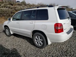 2003 Toyota Highlander with VIN JTEHF21A530127153, listed as a Copart auction lot 51334945 with 179,717 mi miles and Clean Title. Bid and sale history available at carsss.com. Image 2.