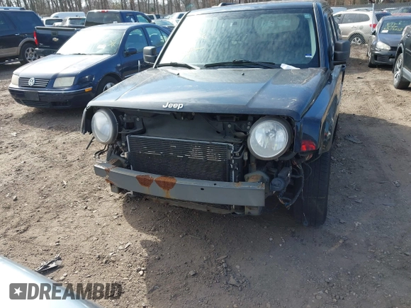 2009 Jeep Patriot Limited z VIN 1J4FF48B19D192275, wystawiony jako IAAI lot #41916112 z przebiegiem 165 906 mil mil oraz . Historia ofert i sprzedaży dostępna na DreamBid. Obrazek 6.