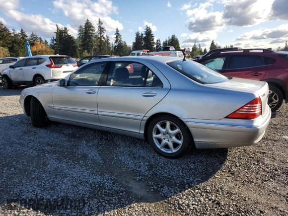 2003 Mercedes-Benz S-Class 4.3L with VIN WDBNG83J43A337899, listed as a Copart auction lot 77347074 with 164,936 mi miles and Clean Title. Bid and sale history available at carsss.com. Image 2.
