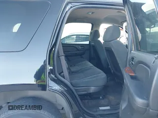 2008 GMC Yukon SLT w/4SB with VIN 1GKFC13J18R260916, listed as a IAAI auction lot 41261518 with 221,104 mi miles. Bid and sale history available at carsss.com. Image 8.