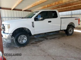 2018 Ford F-250 XL z VIN 1FT7X2B61JEB42255, wystawiony jako Copart lot #62871735 z przebiegiem 193 406 mil mil oraz Czysty tytuł • Clean title. Historia ofert i sprzedaży dostępna na DreamBid. Obrazek 1.