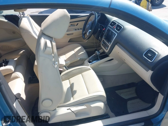 2010 Volkswagen Eos Komfort с VIN WVWBA7AH3AV020427, выставлен на аукционе IAAI как лот 42444669 с пробегом 124 765 миль миль и . История ставок и продаж доступна на DreamBid. Изображение 5.