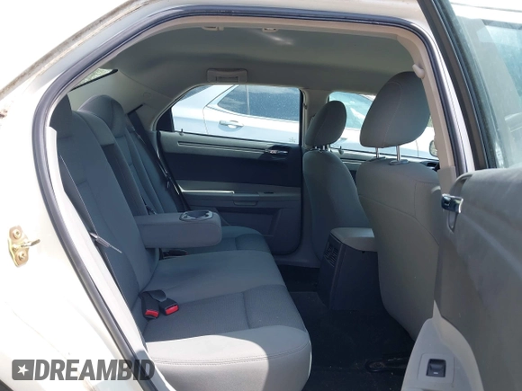 2006 Chrysler 300 with VIN 2C3LA43R16H250237, listed as a IAAI auction lot 42002745 with 157,911 mi miles. Bid and sale history available at carsss.com. Image 8.