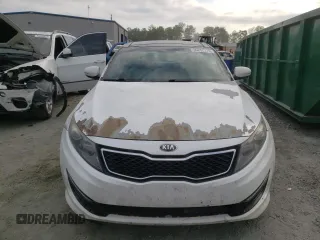 2013 Kia Optima SX z VIN 5XXGR4A62DG118828, wystawiony jako Copart lot #56252725 z przebiegiem 176 359 mil mil oraz Szkoda całkowita • Salvage title. Historia ofert i sprzedaży dostępna na DreamBid. Obrazek 5.