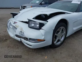 2000 Chevrolet Corvette with VIN 1G1YY12G7Y5115827, listed as a IAAI auction lot 41890391 with 38,815 mi miles. Bid and sale history available at carsss.com. Image 13.
