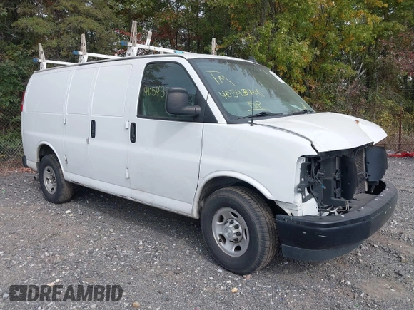 2018 Chevrolet Express Cargo Van with VIN 1GCWGAFG6J1338370, listed as a IAAI auction lot 40543708 with 1 mi miles. Bid and sale history available at carsss.com. Image 1.
