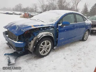 2018 Ford Fusion Hybrid S with VIN 3FA6P0UU8JR122342, listed as a IAAI auction lot 41355323 with 85,304 mi miles. Bid and sale history available at carsss.com. Image 18.