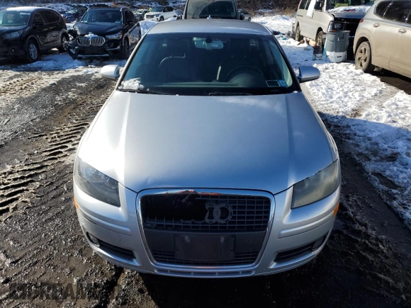 2006 Audi A3 Premium z VIN WAUNF78P66A002589, wystawiony jako Copart lot #43623395 z przebiegiem 132 407 mil mil oraz Szkoda całkowita • Salvage title. Historia ofert i sprzedaży dostępna na DreamBid. Obrazek 5.