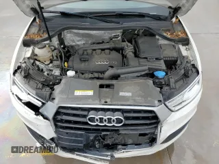 2018 Audi Q3 Premium with VIN WA1BCCFS4JR026926, listed as a Copart auction lot 44928323 with 61,118 mi miles. Bid and sale history available at carsss.com. Image 13.