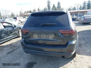 2011 Jeep Grand Cherokee Laredo with VIN 1J4RR4GG2BC670264, listed as a IAAI auction lot 41670045 with 252,044 mi miles. Bid and sale history available at carsss.com. Image 16.