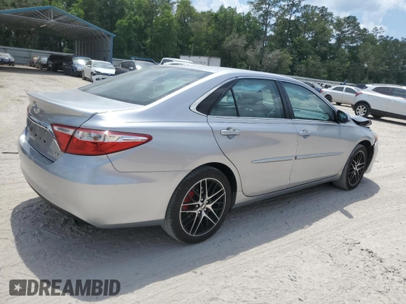 2015 Toyota Camry XLE with VIN 4T4BF1FKXFR498149, listed as a Copart auction lot 54358985 with 48,152 mi miles and Salvage Title. Bid and sale history available at carsss.com. Image 3.
