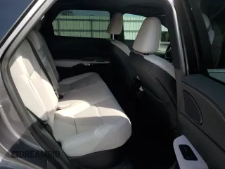 2023 Lexus RX 350 with VIN 2T2BAMCA3PC016786, listed as a Copart auction lot 53515625 with 21,721 mi miles and Salvage Title. Bid and sale history available at DreamBid. Image 10.