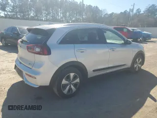 2018 Kia Niro LX with VIN KNDCB3LCXJ5207496, listed as a Copart auction lot 45039395 with 33,659 mi miles and Salvage Title. Bid and sale history available at carsss.com. Image 3.