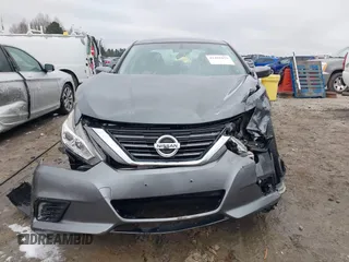 2017 Nissan Altima SV with VIN 1N4AL3AP2HC479630, listed as a IAAI auction lot 41418451 with 117,828 mi miles and . Bid and sale history available at carsss.com. Image 12.