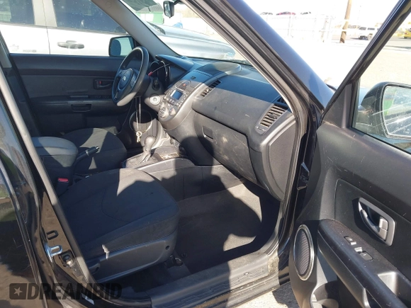 2011 Kia Soul + with VIN KNDJT2A21B7709831, listed as a IAAI auction lot 41685806 with 117,498 mi miles. Bid and sale history available at carsss.com. Image 5.