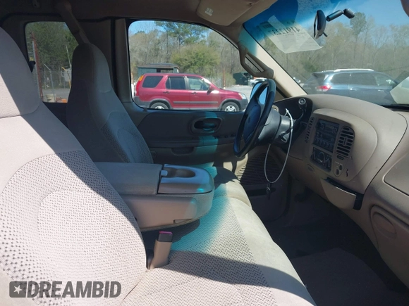 2000 Ford F-150 XL with VIN 1FTRX17L0YNA81220, listed as a IAAI auction lot 41912237 with 107,586 mi miles. Bid and sale history available at carsss.com. Image 5.