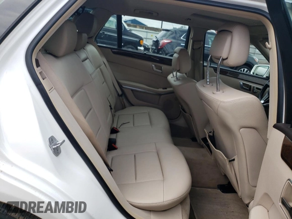 2014 Mercedes-Benz E 350 Luxury with VIN WDDHH8JBXEA803917, listed as a Copart auction lot 80199464 with 108,800 mi miles and Salvage Title. Bid and sale history available at DreamBid. Image 10.