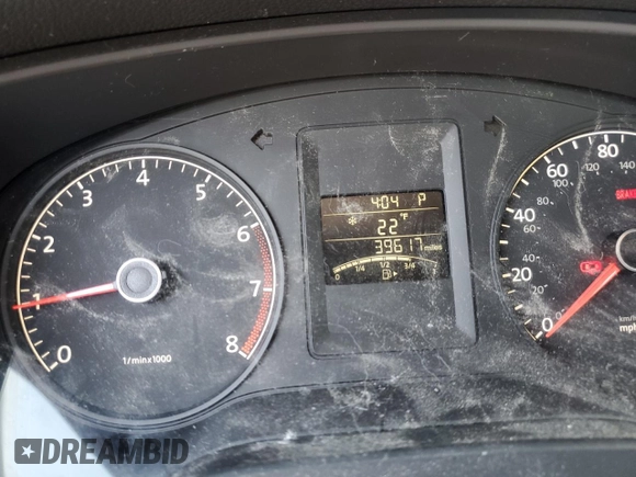 2011 Volkswagen Jetta SE with VIN 3VWDZ7AJ2BM362108, listed as a Copart auction lot 82334824 with 39,617 mi miles and Salvage title. Bid and sale history available at DreamBid. Image 9.