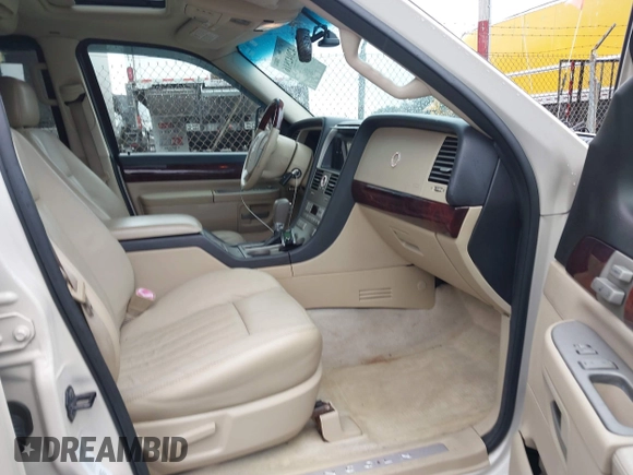 2005 Lincoln Aviator with VIN 5LMEU88H45ZJ17093, listed as a IAAI auction lot 42042816 with 87,646 mi miles and . Bid and sale history available at DreamBid. Image 5.
