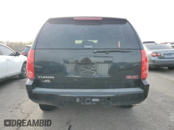2008 GMC Yukon SLE w/3SA with VIN 1GKFC13C58J193818, listed as a Copart auction lot 84004714 with 158,121 mi miles and Salvage Title. Bid and sale history available at carsss.com. Image 6.
