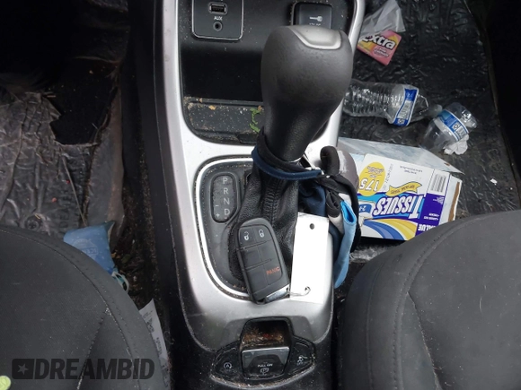 2018 Jeep Compass Sport with VIN 3C4NJCAB6JT502651, listed as a IAAI auction lot 42100724 with 84,238 mi miles and . Bid and sale history available at DreamBid. Image 11.