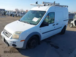 2013 Ford Transit Connect XLT с VIN NM0LS7BN7DT135244, выставлен на аукционе IAAI как лот 40942874 с пробегом 80 592 миль миль и . История ставок и продаж доступна на DreamBid. Изображение 2.