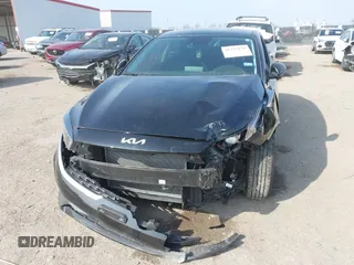 2024 Kia Forte LXS with VIN 3KPF24AD2RE813678, listed as a IAAI auction lot 41533170 with 8,576 mi miles. Bid and sale history available at carsss.com. Image 6.