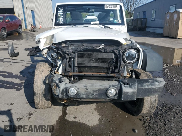 2013 Jeep Wrangler Unlimited Sport z VIN 1C4BJWDG3DL701619, wystawiony jako Copart lot #55880055 z przebiegiem Nie podano mil oraz Szkoda całkowita • Salvage title. Historia ofert i sprzedaży dostępna na DreamBid. Obrazek 5.