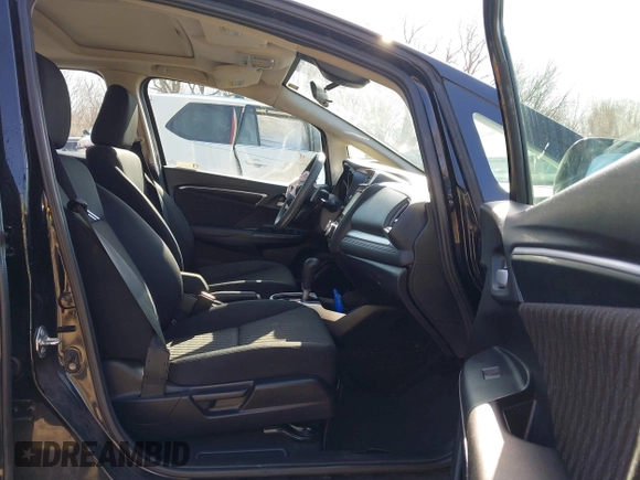 2019 Honda Fit EX z VIN 3HGGK5H86KM716757, wystawiony jako IAAI lot #41749738 z przebiegiem 89 132 mil mil oraz . Historia ofert i sprzedaży dostępna na DreamBid. Obrazek 5.