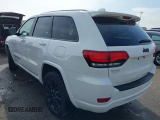 2018 Jeep Grand Cherokee Laredo E with VIN 1C4RJEAG2JC353398, listed as a IAAI auction lot 41846316 with 116,043 mi miles. Bid and sale history available at carsss.com. Image 3.