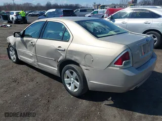 2006 Ford Fusion SE with VIN 3FAFP07176R240651, listed as a IAAI auction lot 41867045 with 164,455 mi miles. Bid and sale history available at carsss.com. Image 3.