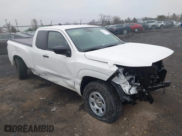 2024 Nissan Frontier S z VIN 1N6ED1CL0RN645850, wystawiony jako IAAI lot #41721969 z przebiegiem 20 387 mil mil oraz . Historia ofert i sprzedaży dostępna na DreamBid. Obrazek 1.