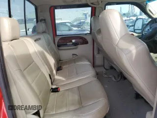 2006 Ford F-350 XL z VIN 1FTWW31PX6ED25708, wystawiony jako Copart lot #45972105 z przebiegiem 253 961 mil mil oraz Szkoda całkowita • Salvage title. Historia ofert i sprzedaży dostępna na DreamBid. Obrazek 10.