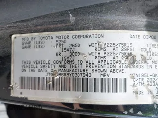 2000 Toyota 4Runner SR5 z VIN JT3HN86R8Y0307943, wystawiony jako IAAI lot #42513589 z przebiegiem Nie podano mil oraz . Historia ofert i sprzedaży dostępna na DreamBid. Obrazek 9.