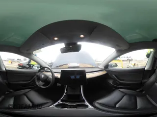 2020 Tesla Model 3 Performance z VIN 5YJ3E1EC3LF802068, wystawiony jako IAAI lot #41886024 z przebiegiem 50 271 mil mil oraz . Historia ofert i sprzedaży dostępna na DreamBid. Obrazek 21.