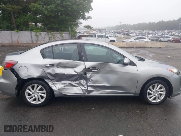2012 Mazda 3 i Touring с VIN JM1BL1V8XC1544668, выставлен на аукционе IAAI как лот 42518880 с пробегом 111 554 миль миль и . История ставок и продаж доступна на DreamBid. Изображение 6.