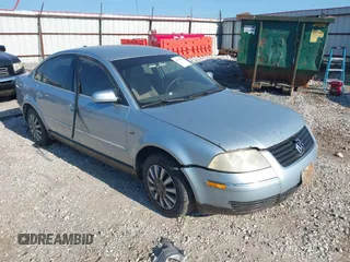 2004 Volkswagen Passat GL with VIN WVWMD63B84P048445, listed as a IAAI auction lot 42532252 with 241,618 mi miles and . Bid and sale history available at DreamBid. Image 1.