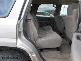 2004 Chevrolet Tahoe LS with VIN 1GNEK13Z04J271034, listed as a IAAI auction lot 41796281 with 213,966 mi miles. Bid and sale history available at carsss.com. Image 8.