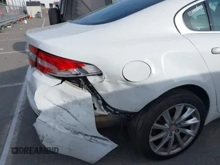 2015 Jaguar XF T Premium z VIN SAJWA0FS0FPU75231, wystawiony jako IAAI lot #42295088 z przebiegiem 74 166 mil mil oraz . Historia ofert i sprzedaży dostępna na DreamBid. Obrazek 12.