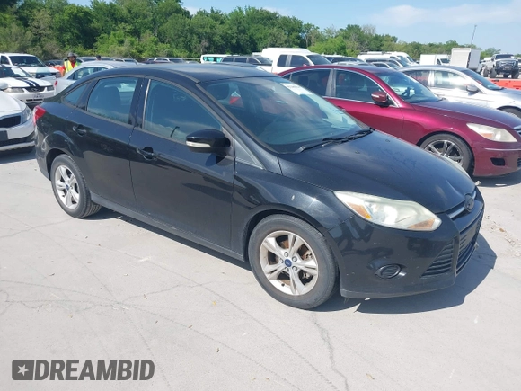 2013 Ford Focus SE with VIN 1FADP3F28DL302475, listed as a IAAI auction lot 42046024 with 110,446 mi miles. Bid and sale history available at carsss.com. Image 1.