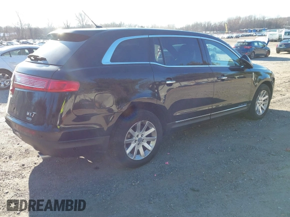 2019 Lincoln MKT with VIN 2LMHJ5NK1KBL04320, listed as a IAAI auction lot 41106755 with 174,362 mi miles and . Bid and sale history available at DreamBid. Image 4.